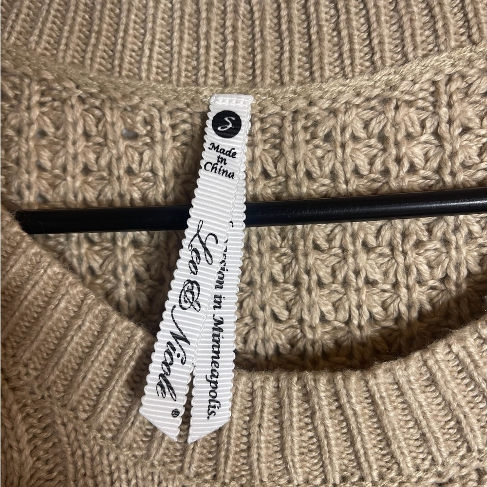 Leo & Nicole Crew Neck Cable Knit Sweater - Beige - Picture 4 of 5